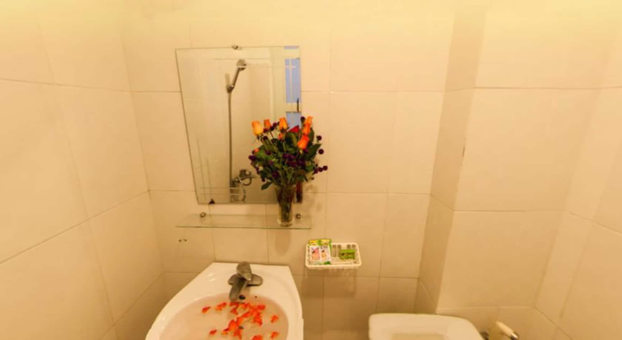 Hoan Kiem Lake Hotel Hanoi Buitenkant foto