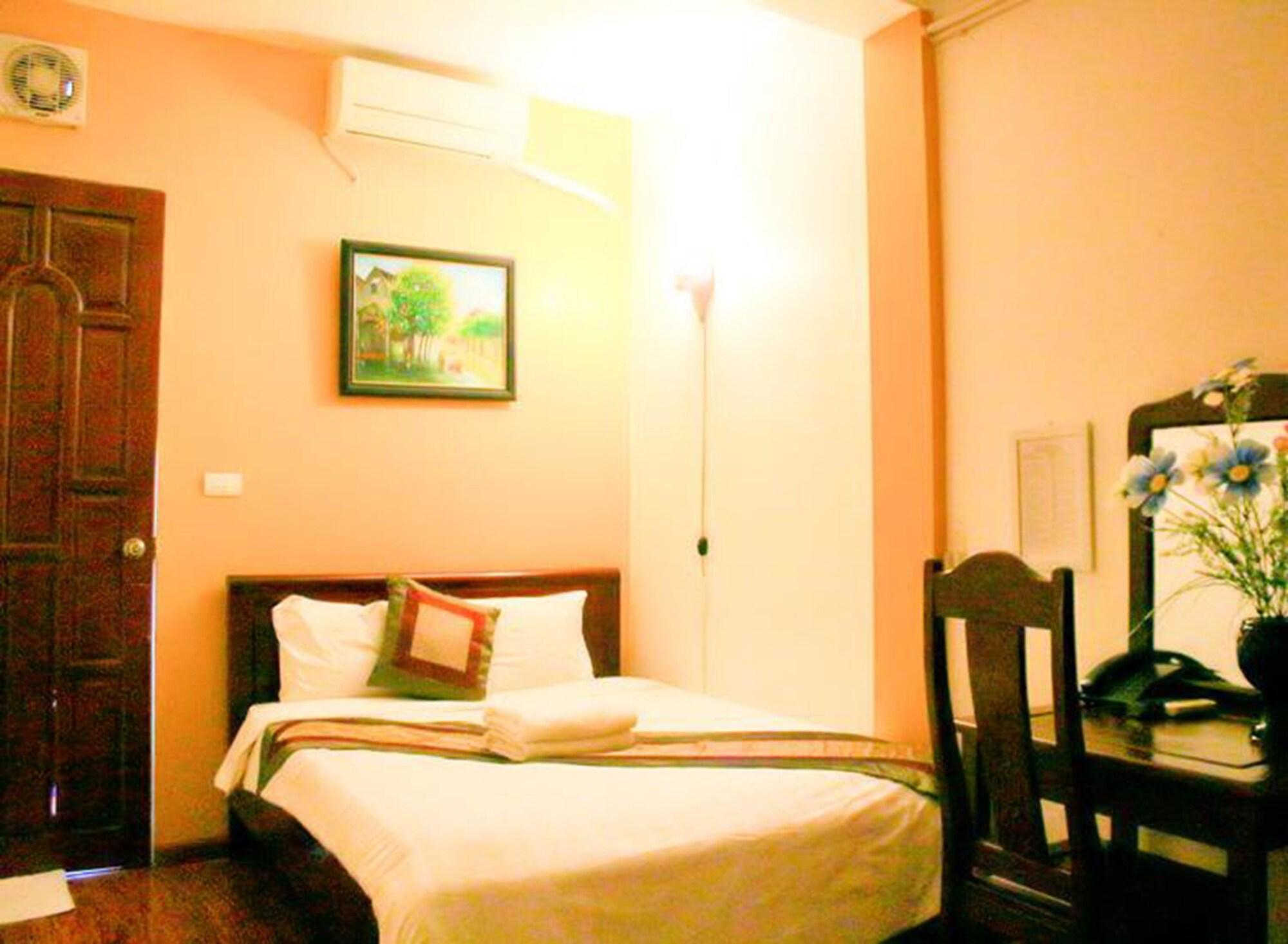 Hoan Kiem Lake Hotel Hanoi Buitenkant foto